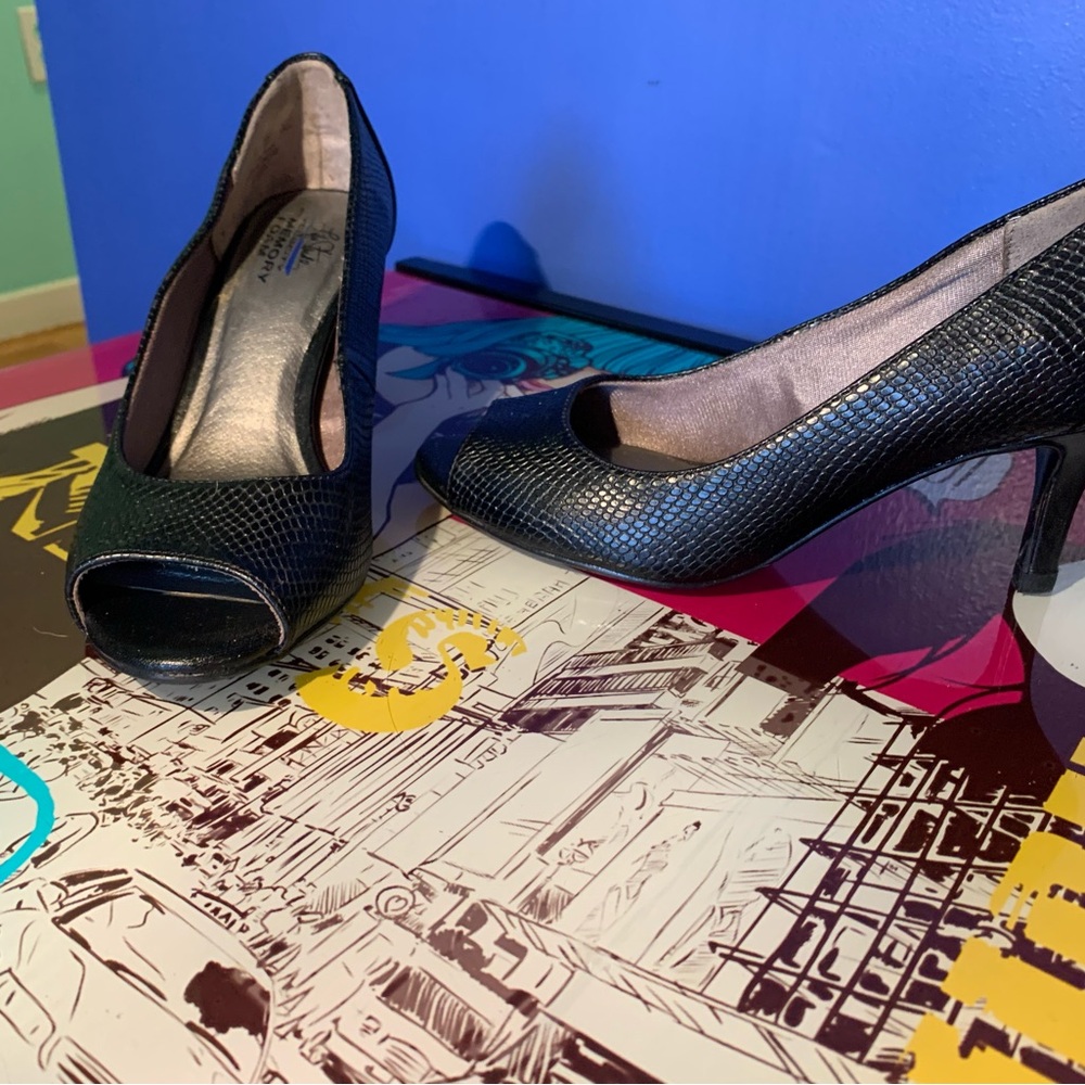 Black Elegant Peep-Toe Heels